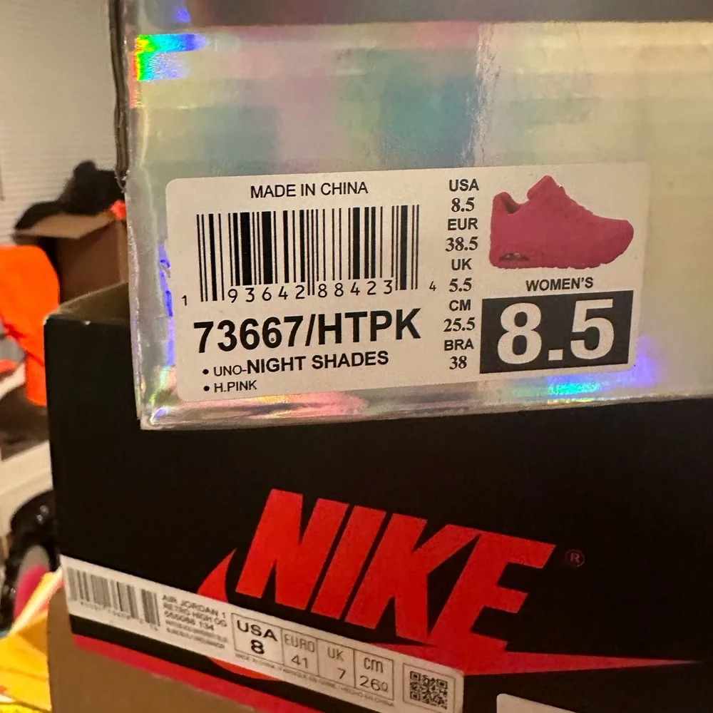 Skechers Women's Vibrant Pink Sneakers - Picture 4 of 4